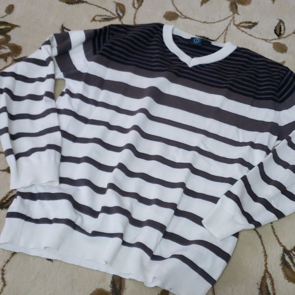 Burned SIDE Mens Stripe V Neck Sweater, Size L